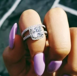 Chic Classic Silver Bridal Diamond Jewelry Set